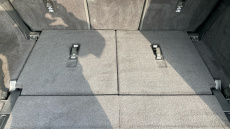 Land Rover Discovery 3.0 D300 Dynamic SE 5dr Auto Diesel Station Wagon